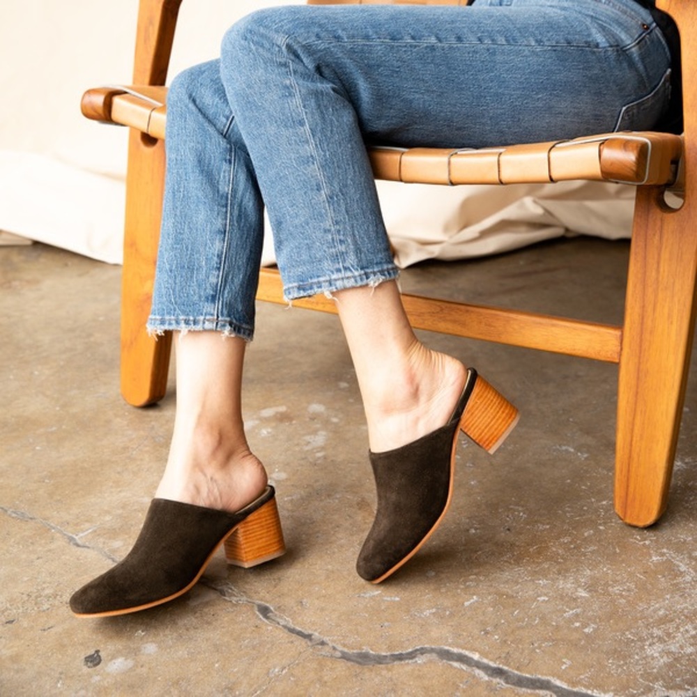 Nisolo Paloma Mule - Dark Olive